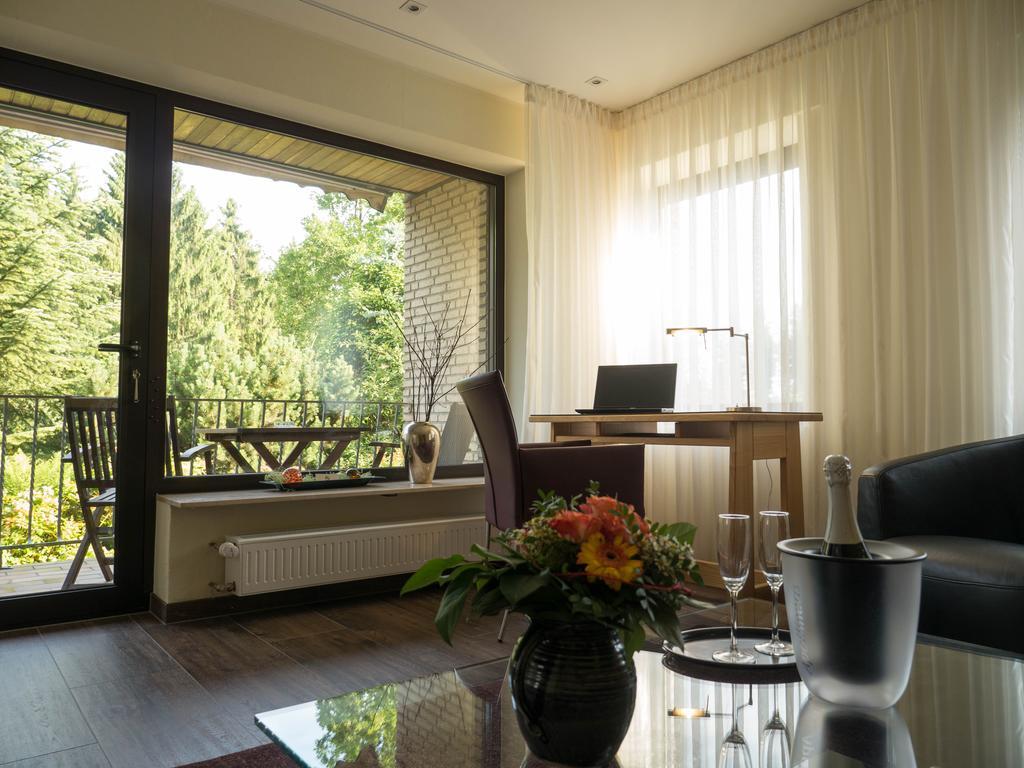 Hotel Landhaus Berghof Wenden  Esterno foto