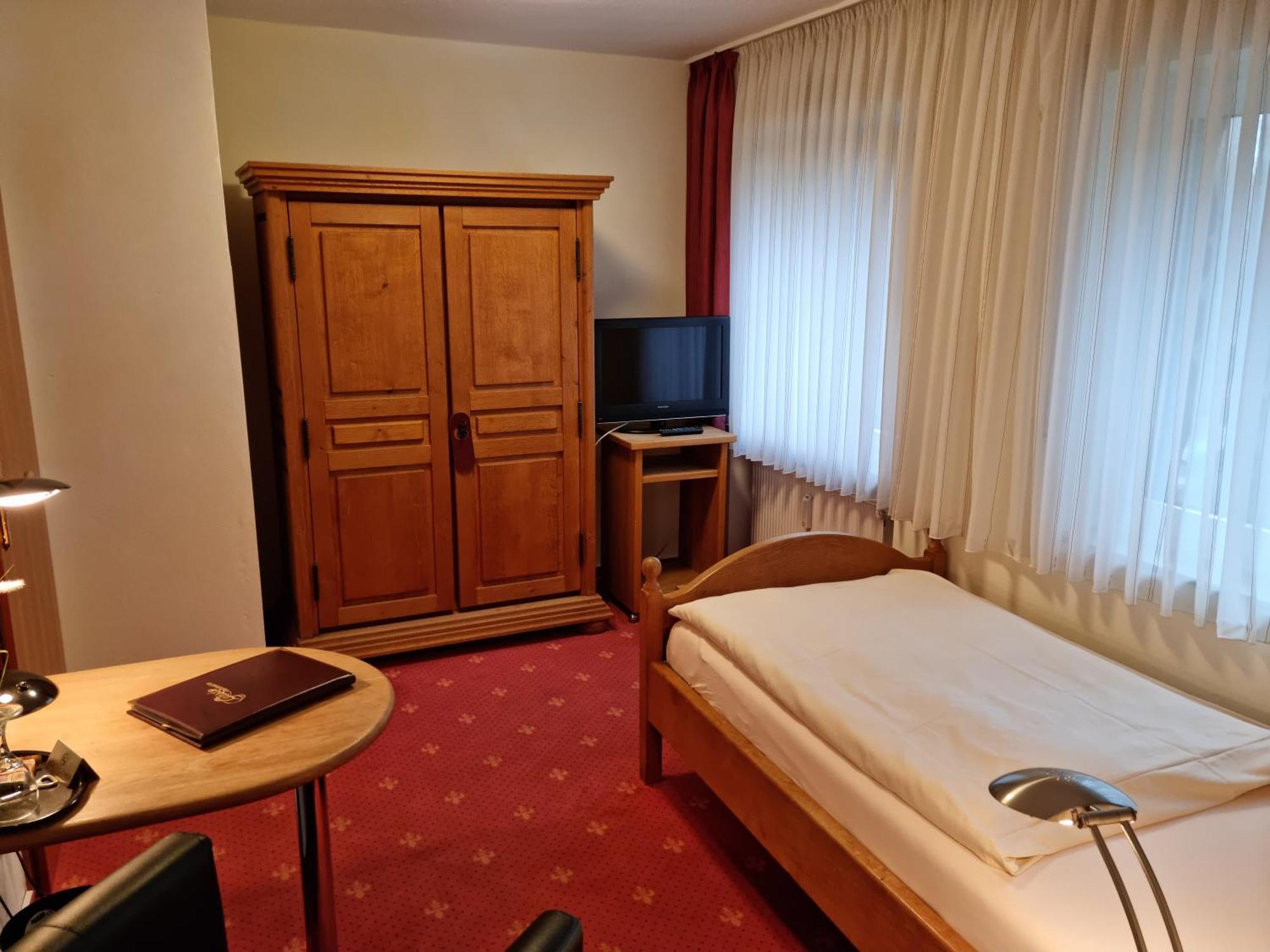 Hotel Landhaus Berghof Wenden  Esterno foto